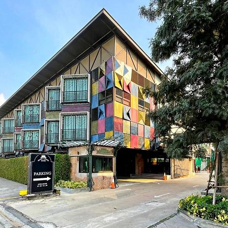 Nights In A Box Hotel Ban Muang  Екстериор снимка