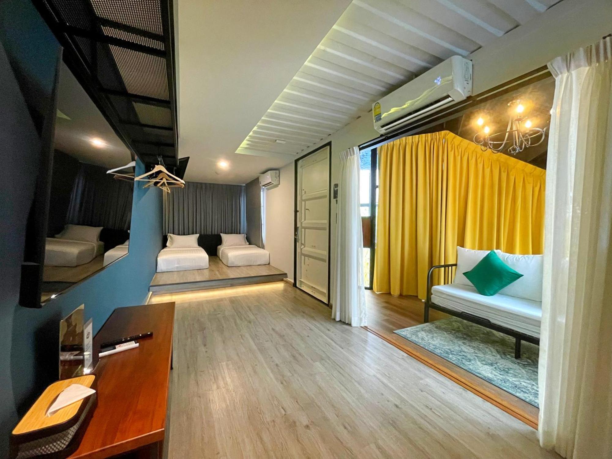Nights In A Box Hotel Ban Muang  Стая снимка