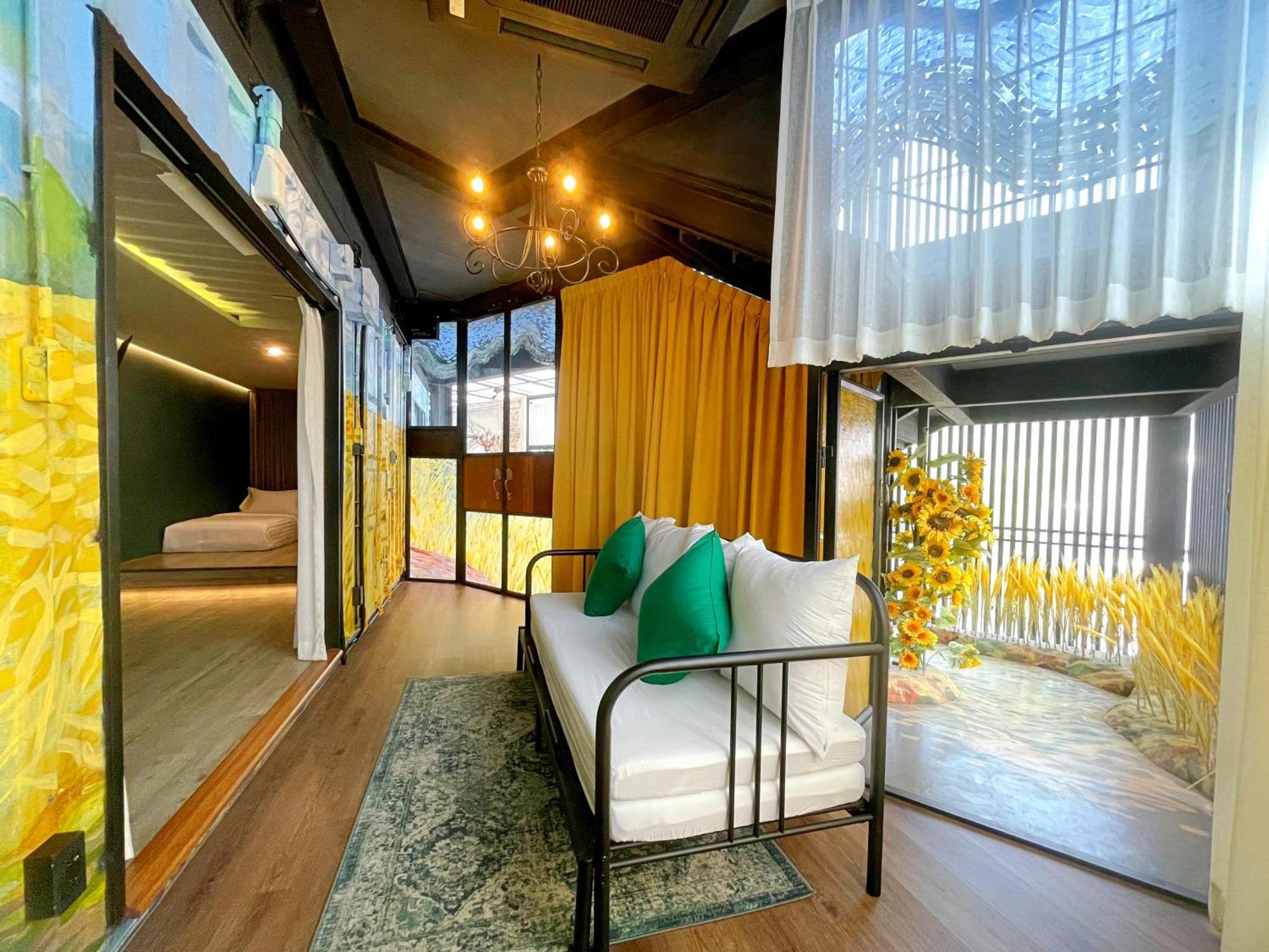 Nights In A Box Hotel Ban Muang  Стая снимка